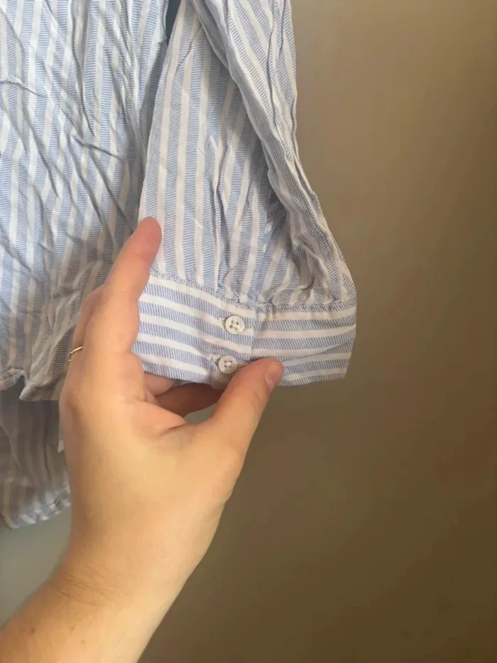 Chemise blanche et bleu taille xxs état neuf - photo numéro 4