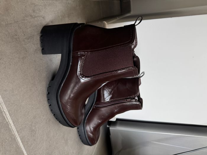 Boots à talons verni éco-conçu marron ERAM