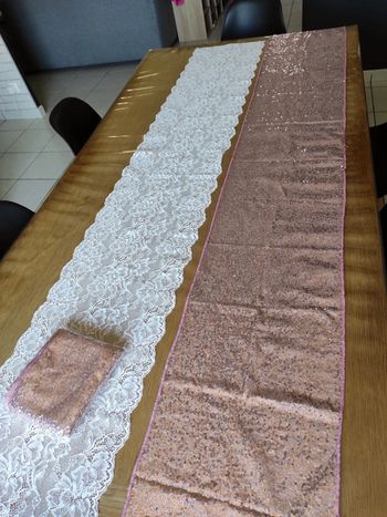 Lot chemins de table NEUF