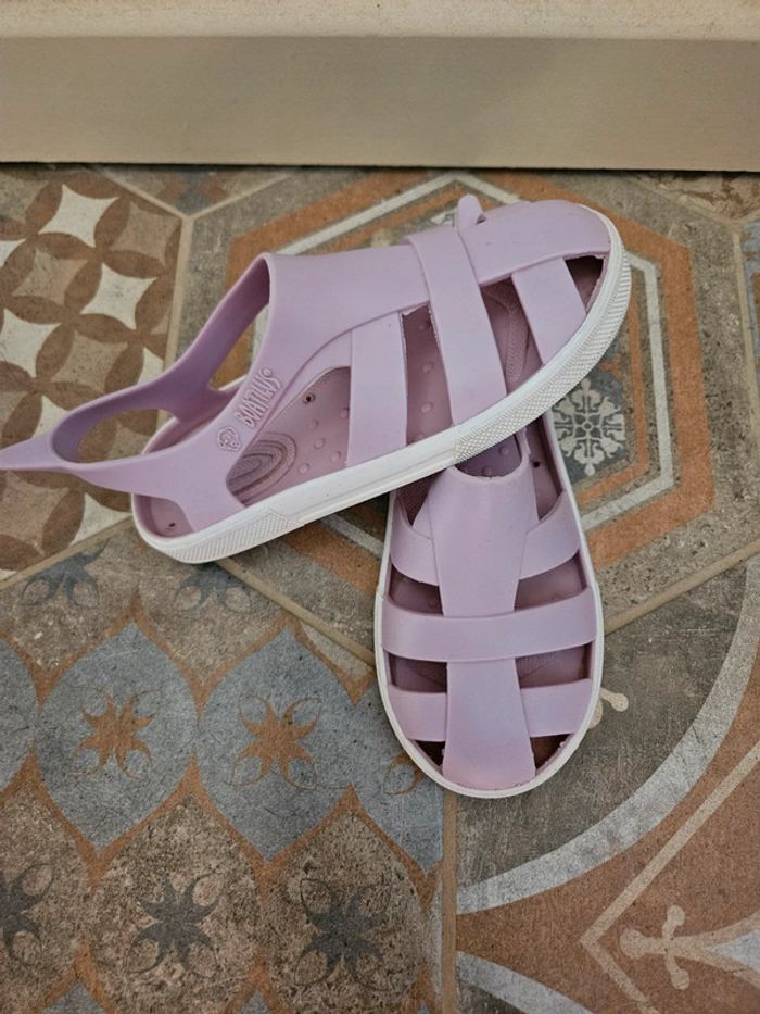 Sandales de plage mauve 28 - photo numéro 2