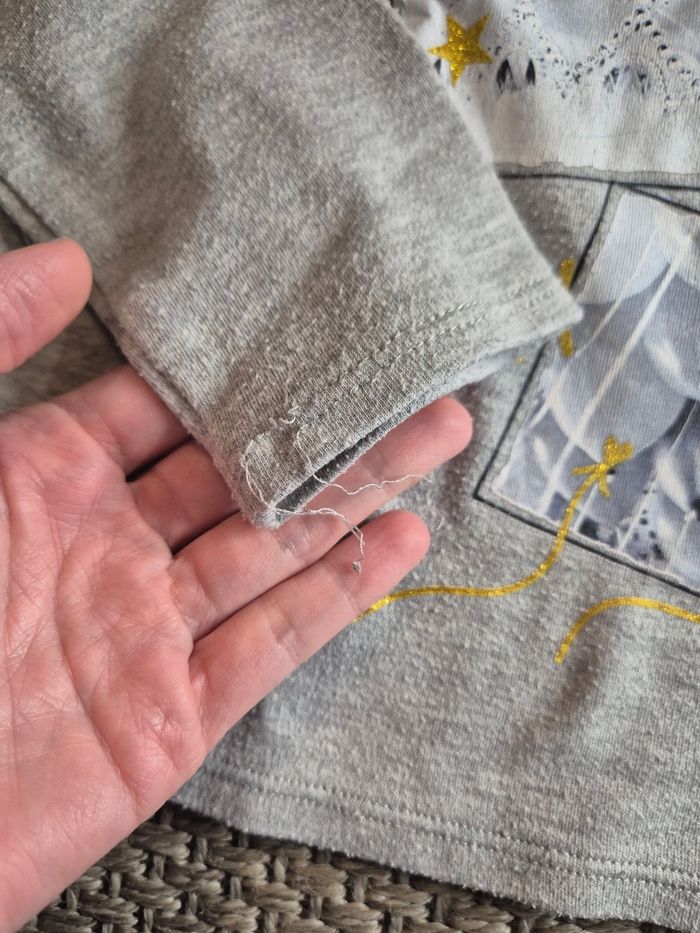 Lot de 2 t-shirts ML "Poudlard" et "Princess party" fille - 8 ans - photo numéro 7