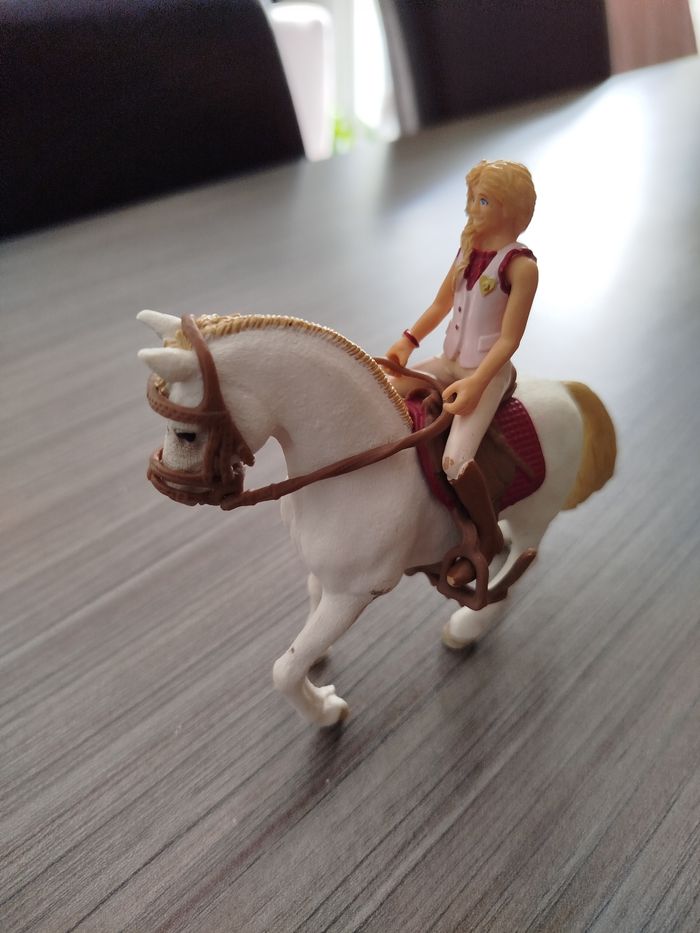 Cavalière et son cheval Schleich - photo numéro 3