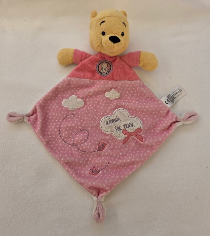Doudou Winnie l'ourson plat losange rose - Nuages / Feuilles - Disney