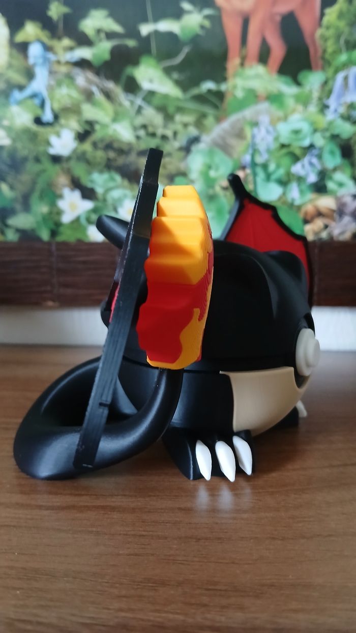Pokeball Dracaufeu Shiny - photo numéro 3
