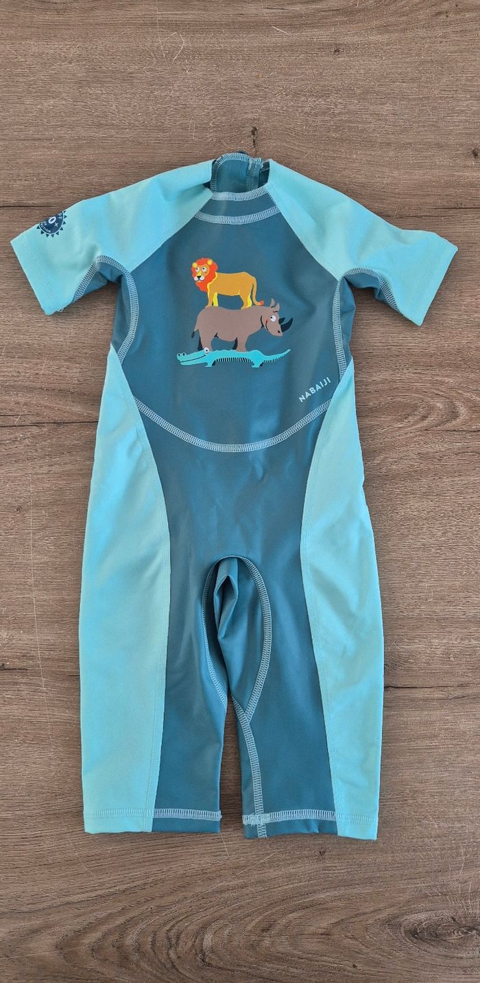 Combinaison anti UV 12 mois