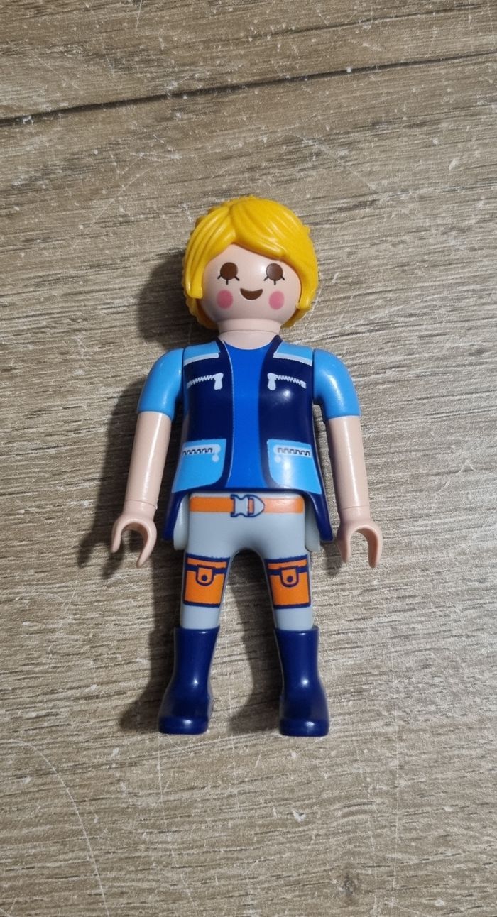 Playmobil femme et accessoires - photo numéro 5