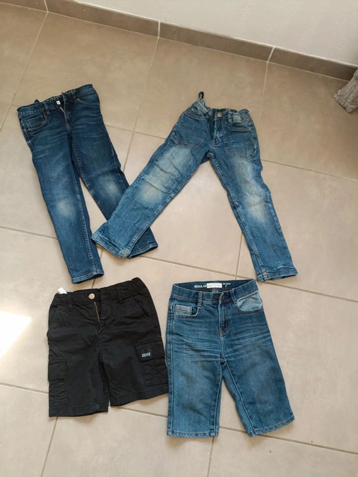 Lot jean et short 7 ans garçon