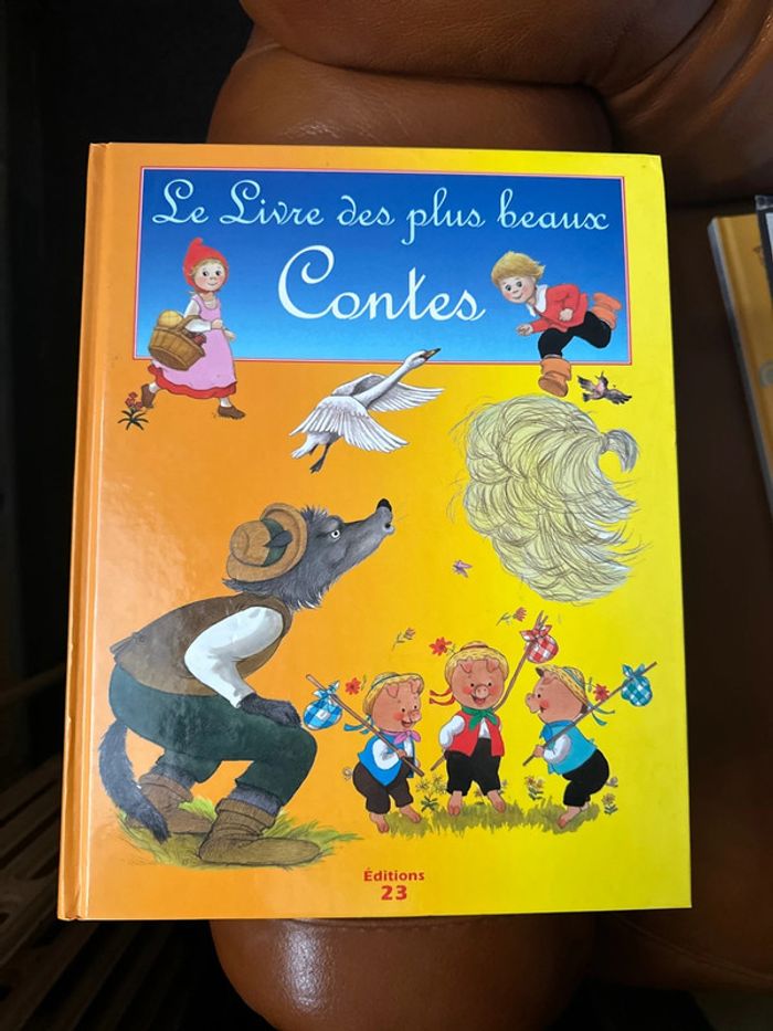 Magnifique livre de contes