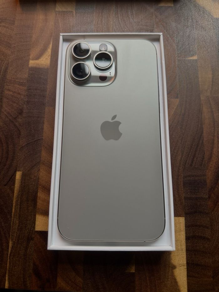 I P h o n e 16 pro Max - photo numéro 4