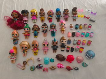 Lot poupées lol surprise avec accessoires 
