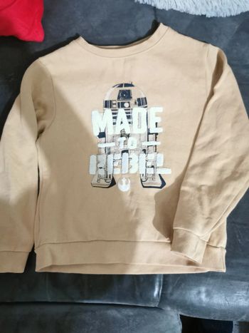 Sweat star wars 8 ans