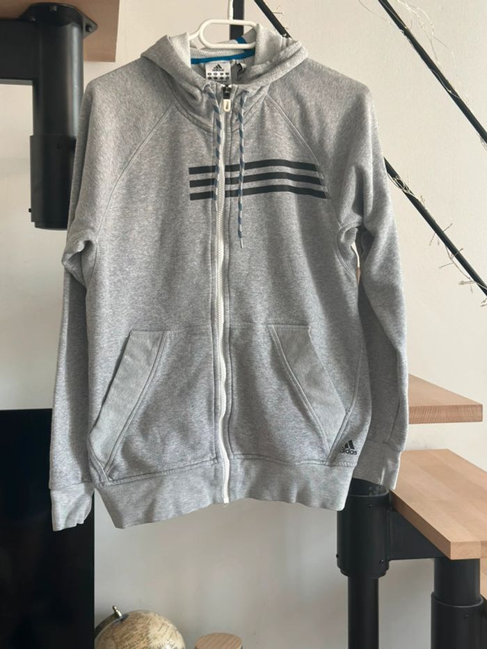 Veste à capuche Adidas zippée grise – Très bon état