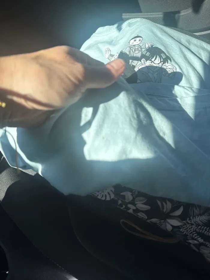 Tee shirt Zara 8/9 ans dragon ball z - photo numéro 3