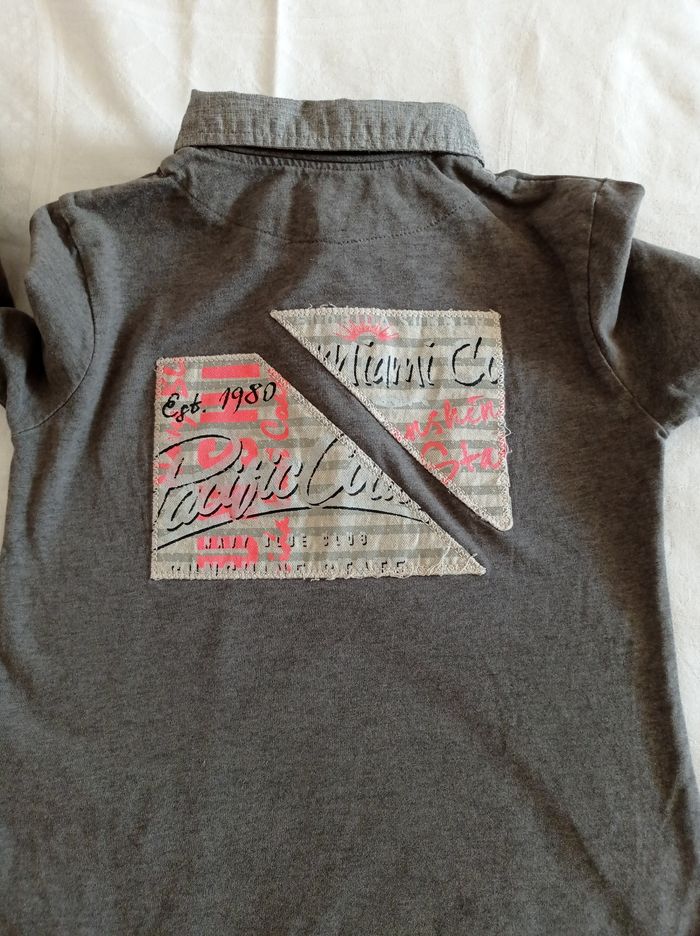 Pull manche longue couleur gris clair gris foncé avec chemise à l'intérieur super élégant avec bouton devant voir photos marque tape à l'oeil taille 6 ans 116 cm - photo numéro 5