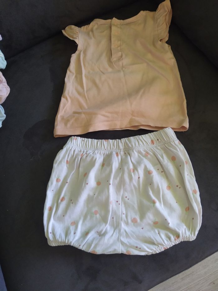 Ensemble 6 mois - photo numéro 2