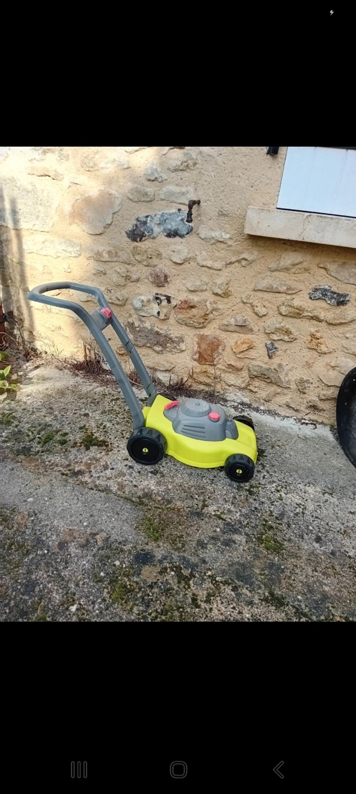 Tondeuse ecoiffier - photo numéro 3