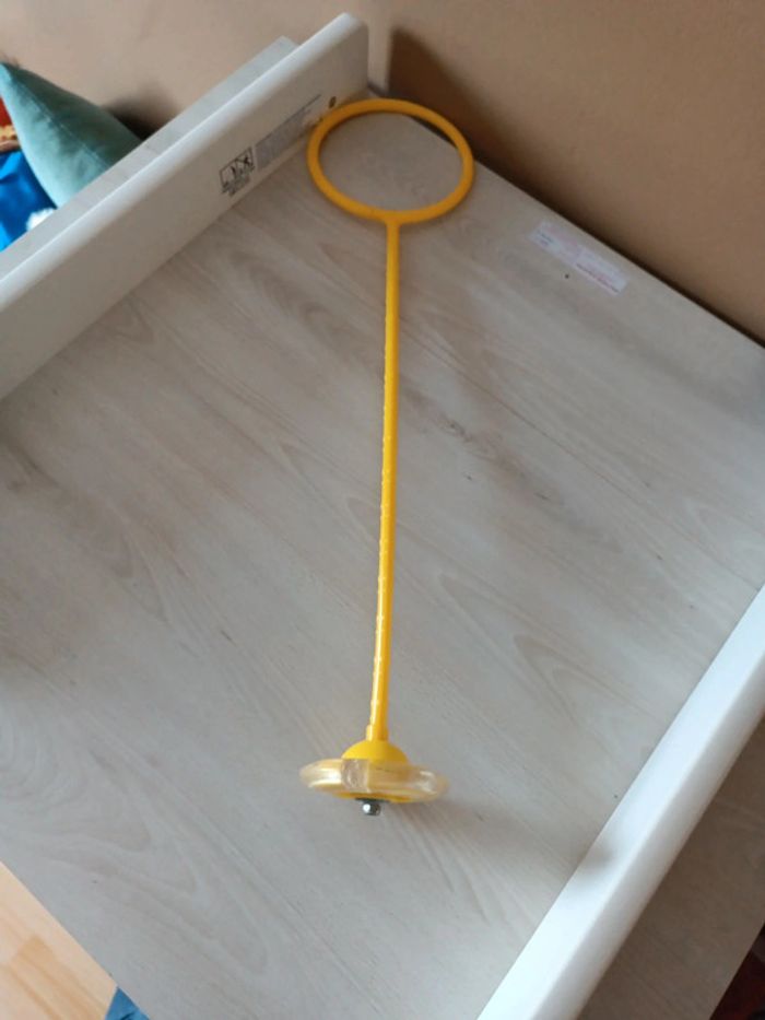 Anneau cheville pour sauter