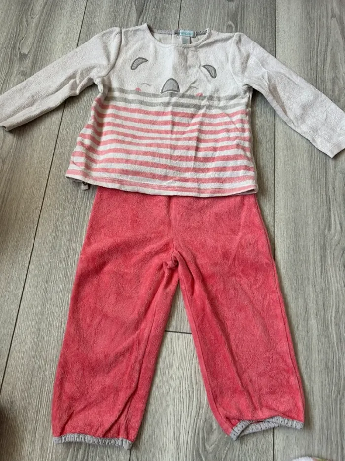 Pyjama velours 2 pièces 23 mois