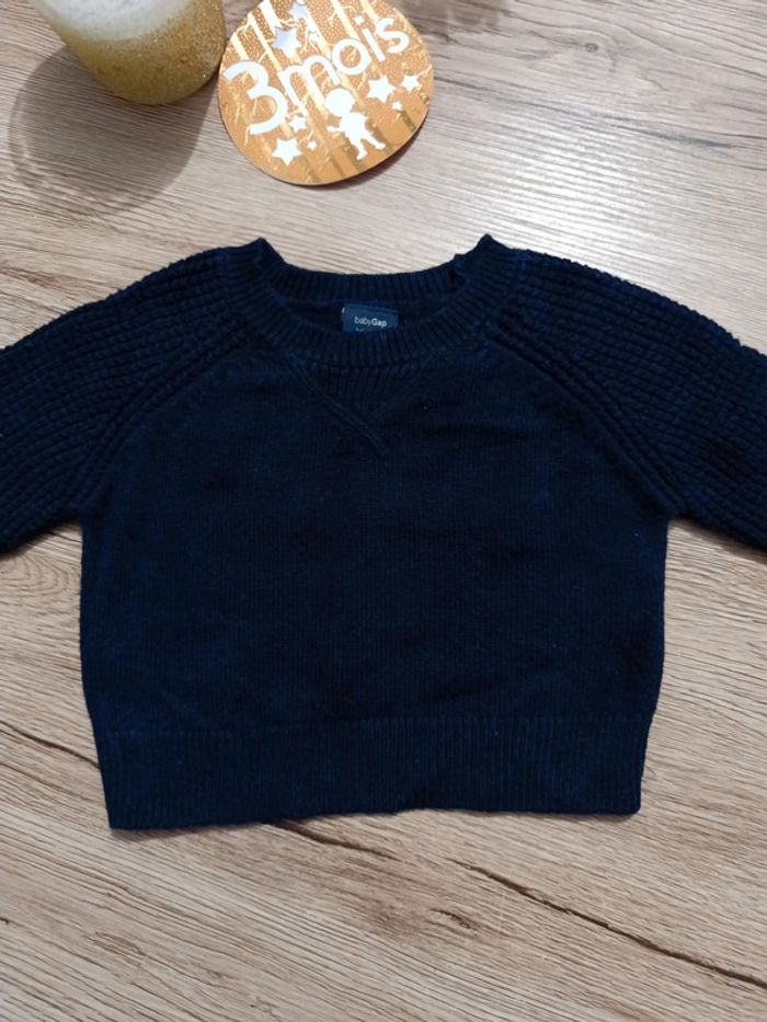 Pull baby gap 0/3mois - photo numéro 2