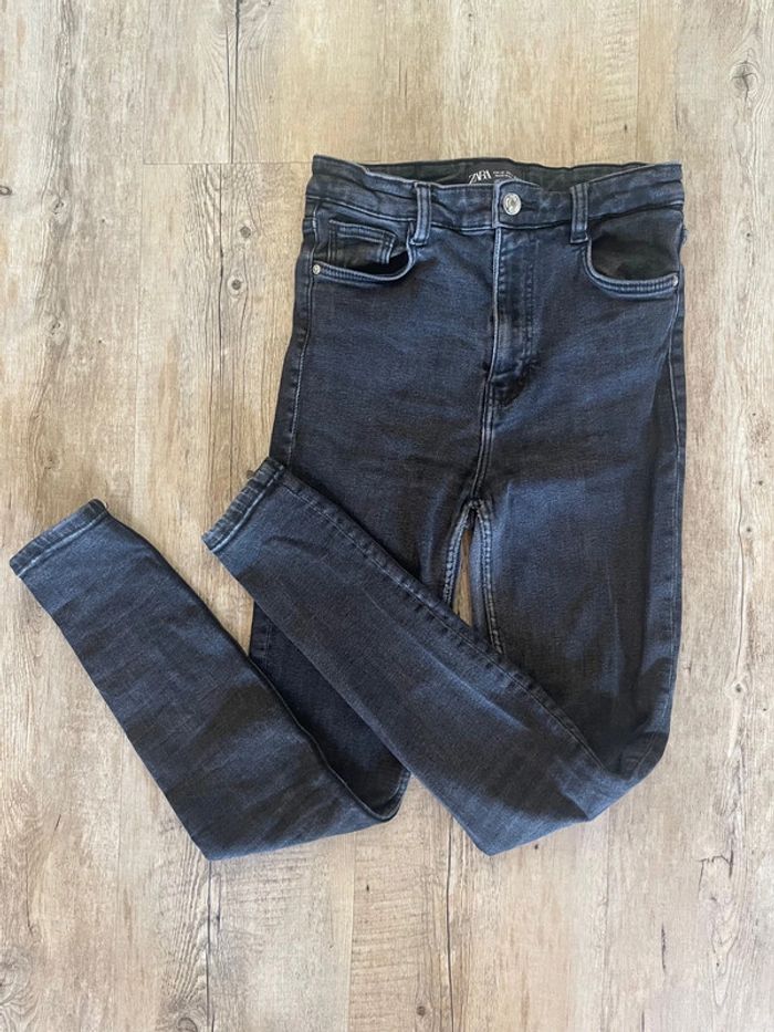 Jean noir taille haute