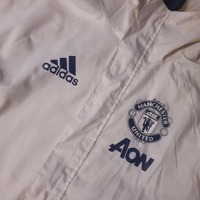 💙 Veste Adidas Manchester United
Taille S #emyfleury_36homme - photo numéro 2
