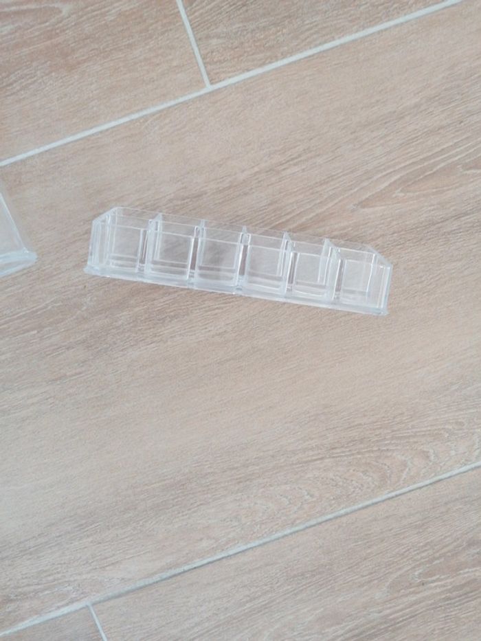 Range maquillage - photo numéro 3