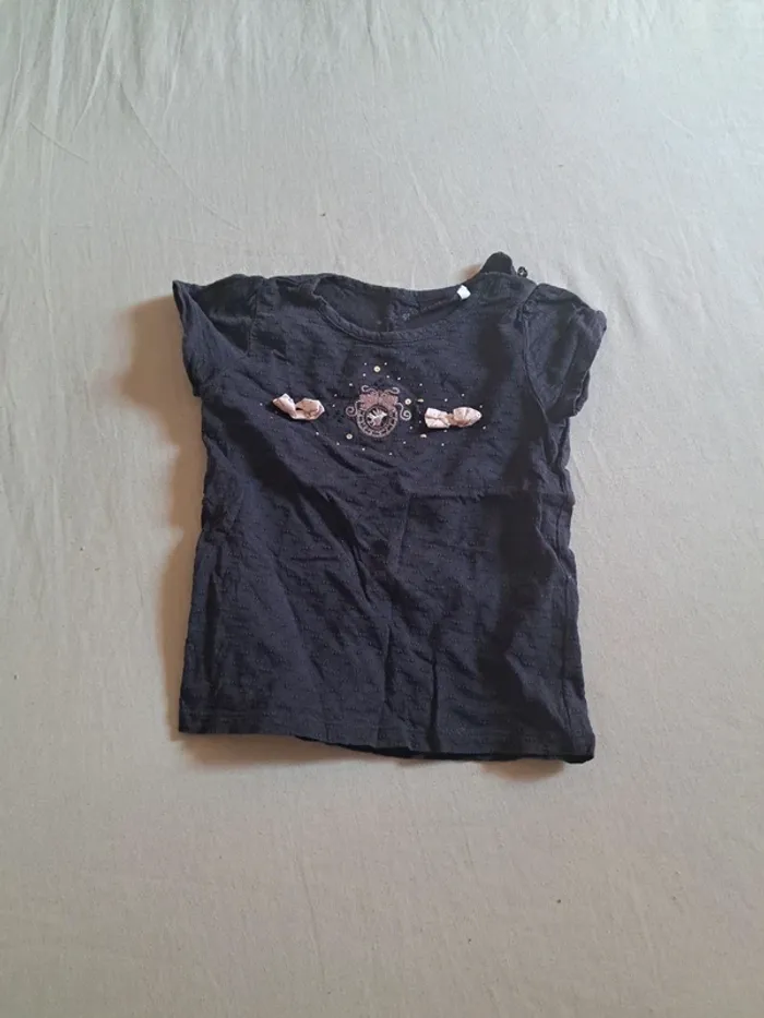 Tee shirt