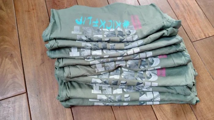 Lot 9 t-shirts 8 ans