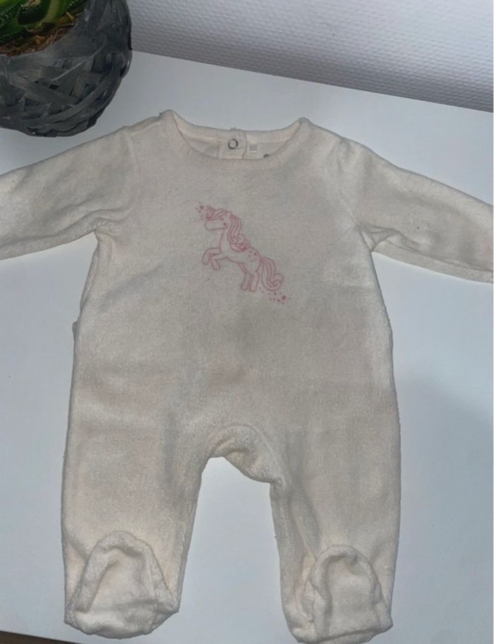 Pyjama velours dors bien - 1 mois - photo numéro 2