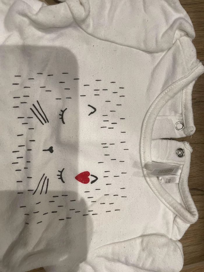Lot de blouse tee shirt - photo numéro 19