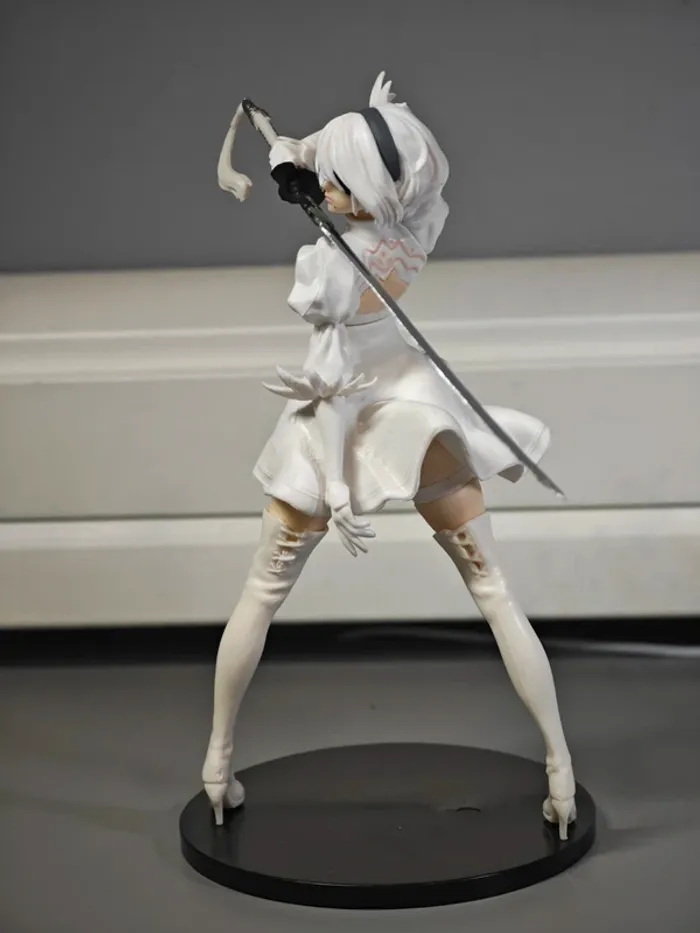 Figurine Nier Automata : 2B White Edition 17cm neuve avec boîte - photo numéro 2