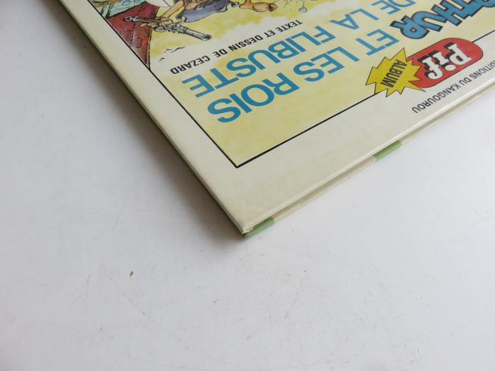 BD : Arthur le fantôme justicier - Arthur et les rois de la flibuste (Cézard, Pif) impr. 4e - photo numéro 4