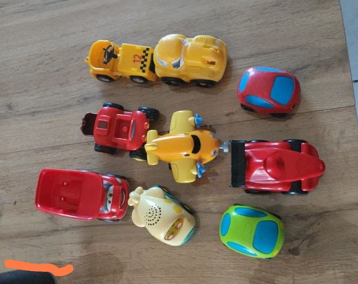 Lot 9 petit bolide enfants 0.50 cts la poece