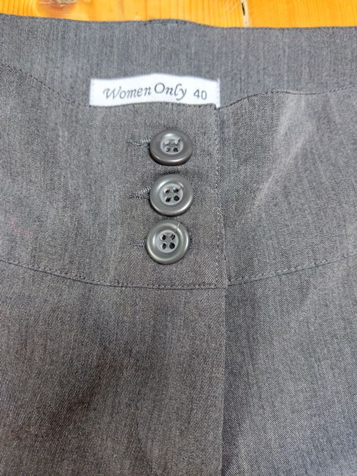 🌺short hiver gris women only taille 40🌺 - photo numéro 2