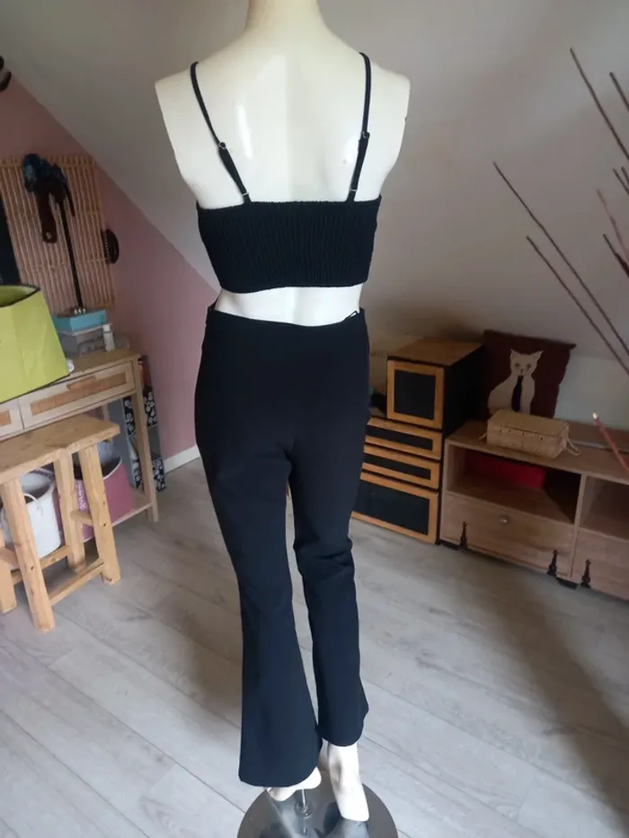 Très belle combinaison moderne taille 34 BZB - photo numéro 5