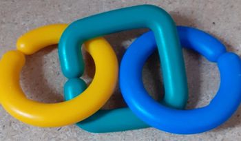 Anneaux accroches jouets de bébé