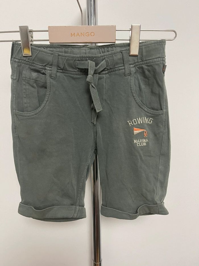 Short kaki Okaidi