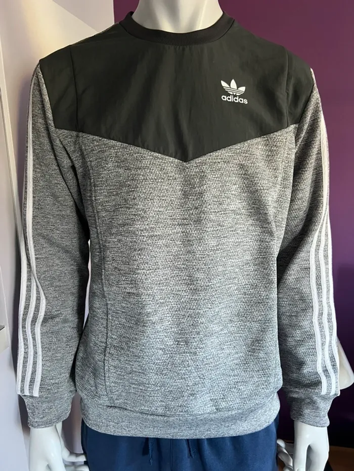 Crewnek Sweat Adidas Gris Taille M