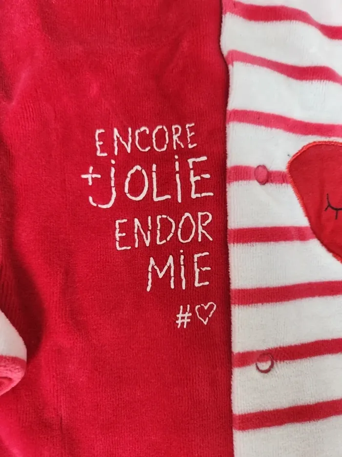 Joli pyjama velours automne hiver bébé fille rayures rouge et blanc dessin cœur Absorba 9 mois - photo numéro 2
