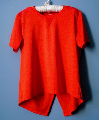 T-shirt Femme XS ou 34 New Balance rouge technique Sport TBE