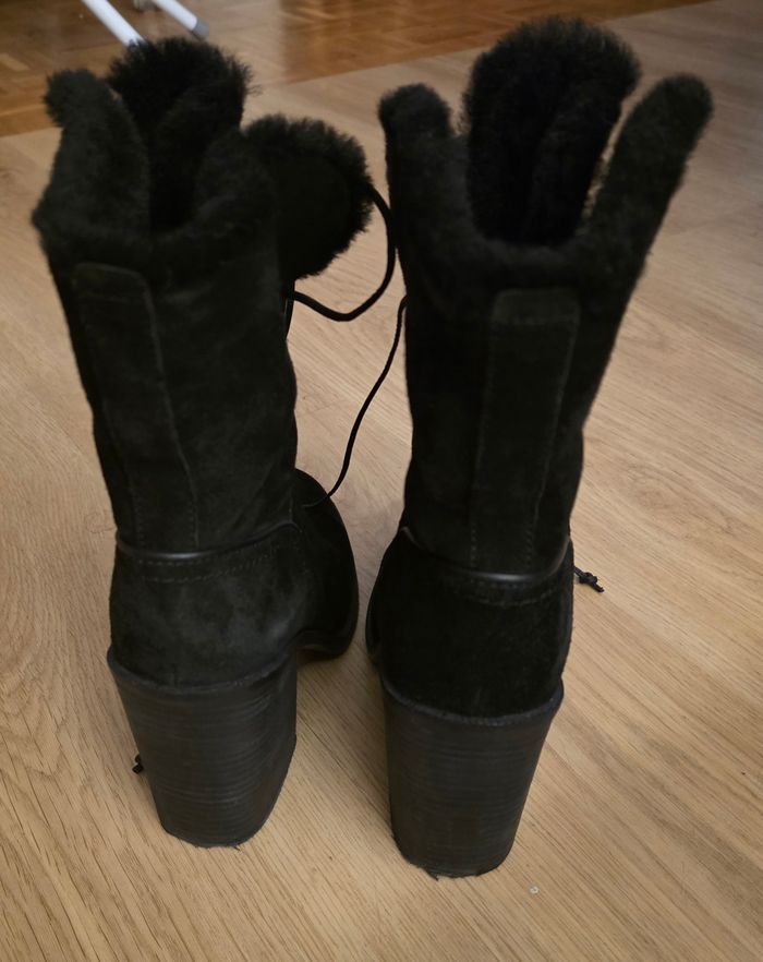 Bottines Ugg, taille 39 - photo numéro 3