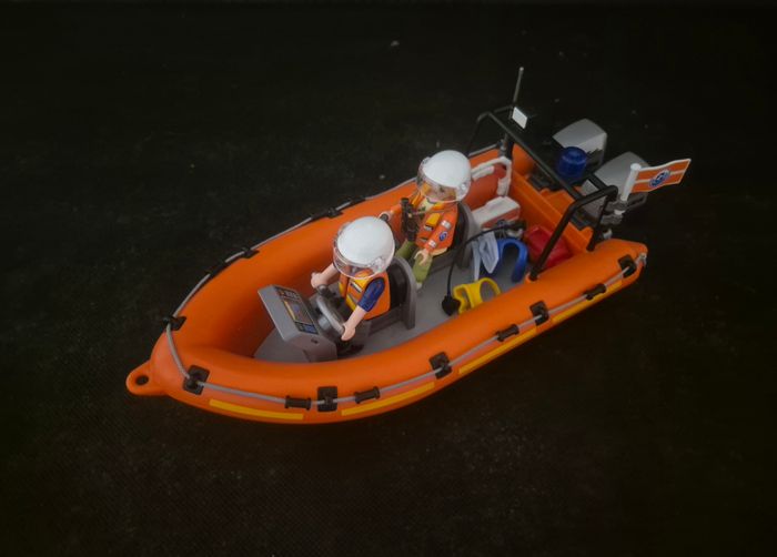 Playmobil - Station des gardes côtes 5539 et hélicoptère 5542 - L'alerte est donnée - photo numéro 6