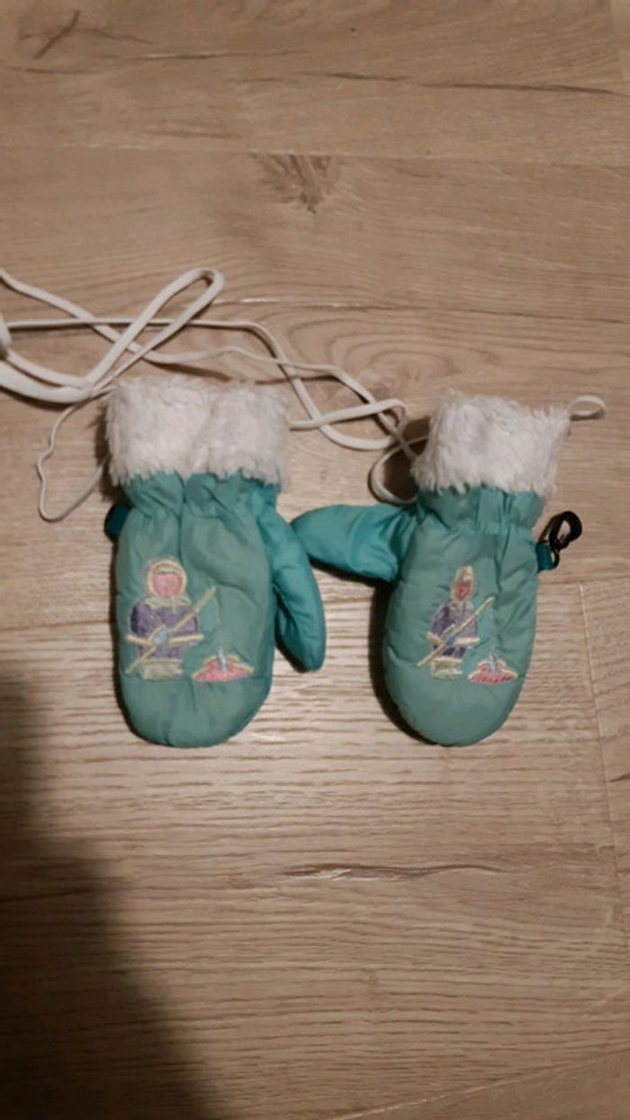 Paire de moufles vertes pastel 12/18mois - photo numéro 2