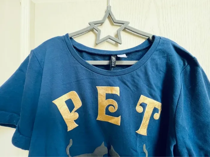 Top bleu avec motif doré et gris / neuf / taille L - photo numéro 7