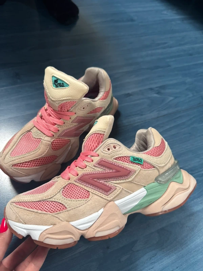 Baskets New Balance 9060, taille 37