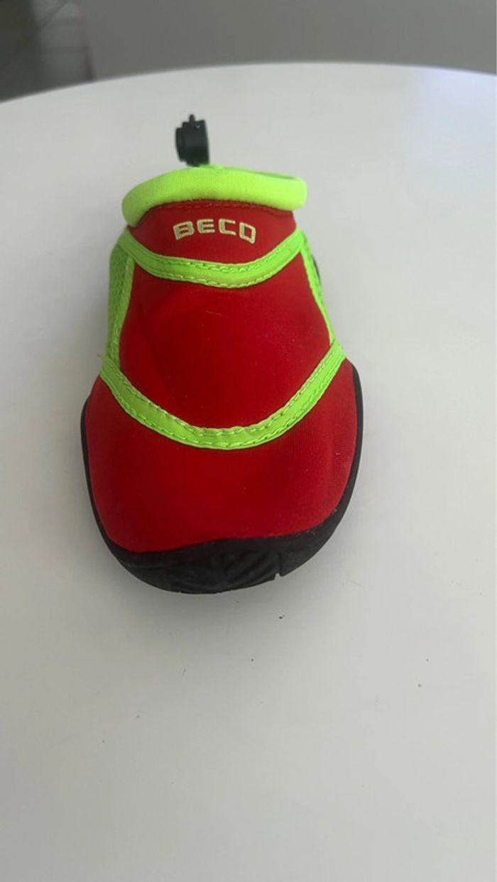 Chaussures aquatiques beco  en parfait état taille 31  avec serrage réglable - photo numéro 13