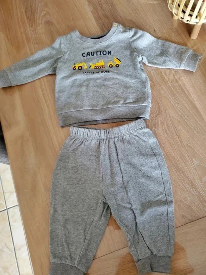 Ensemble jogging 2-6 mois Lupilu
