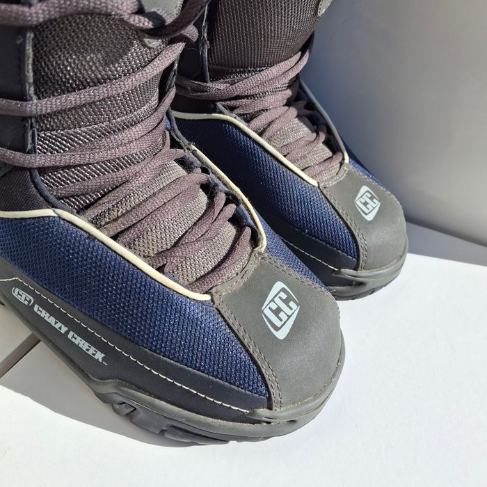 paire de chaussures Bottes de snowboard NEUF taille 33.5 - photo numéro 3