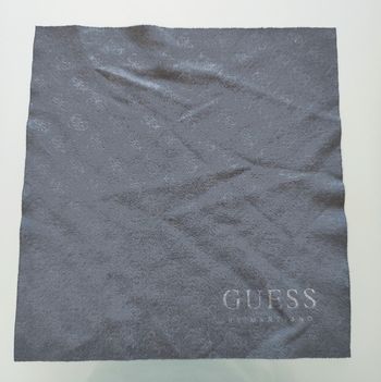 Lingettes microfibre Guess