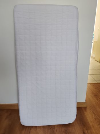 Matelas bébé 120x60 + protège-matelas inclus